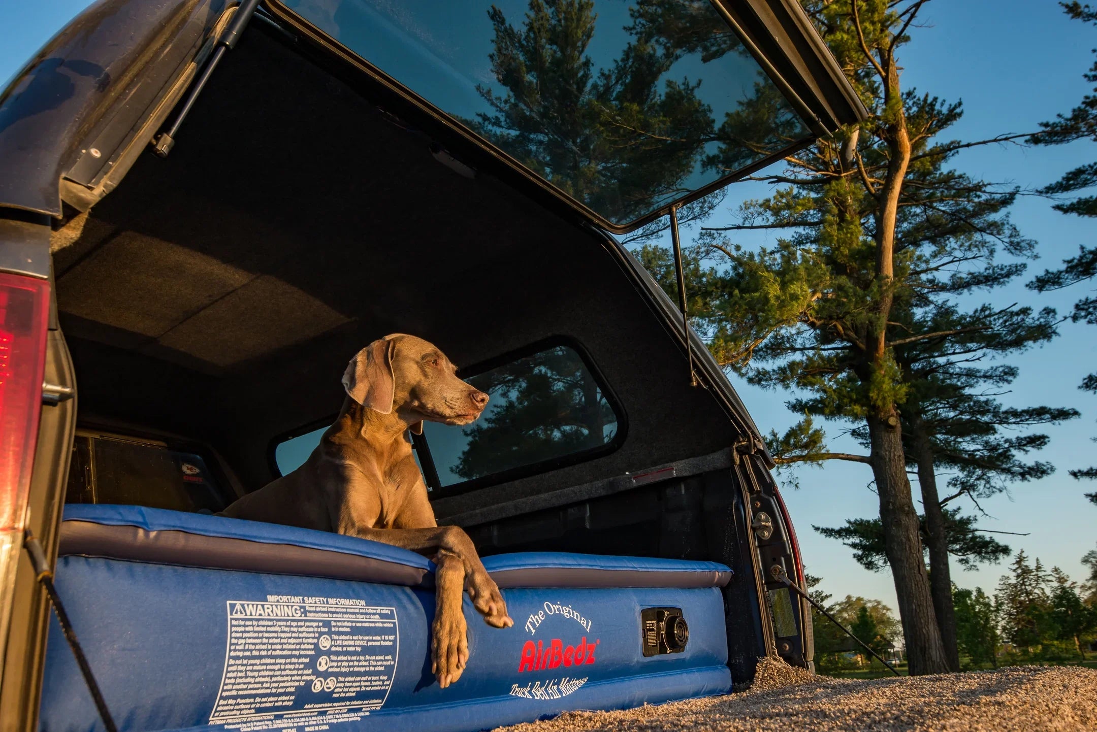 Airbedz by Pittman Outdoors Truck bed Air Mattress Mid Size 5Ft-5.5Ft Short Bed With Built-In Rechargeable Battery Air Pump Includes Tailgate Extension